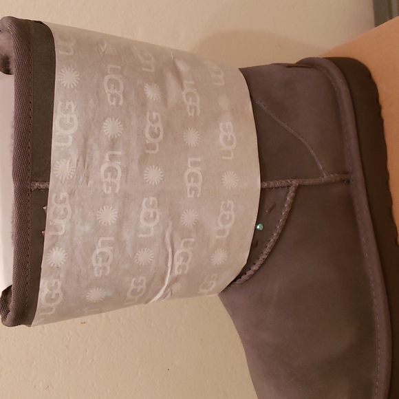 UGG Brand New Boots No box - Picture 4 of 4